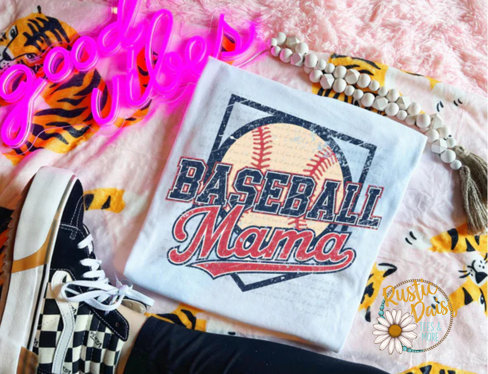 T-shirt with Baseball Mama text design